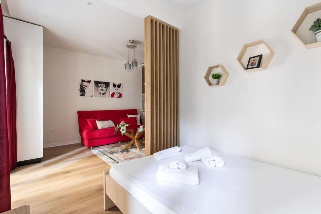Red Velvet Apt Near City Centre Θεσσαλονίκη Εξωτερικό φωτογραφία