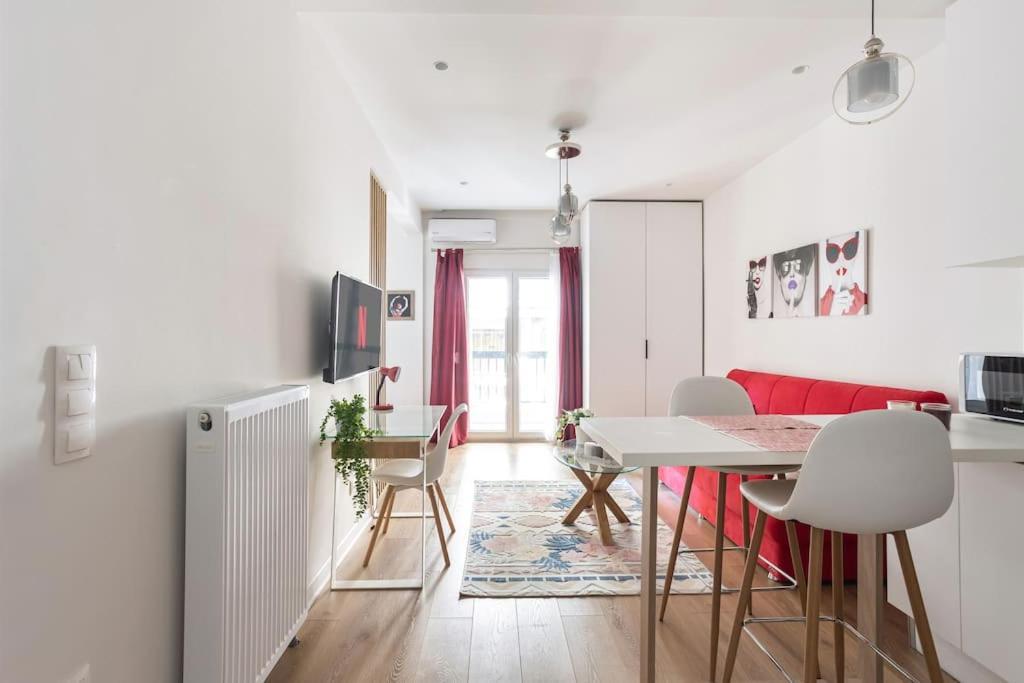Red Velvet Apt Near City Centre Θεσσαλονίκη Εξωτερικό φωτογραφία