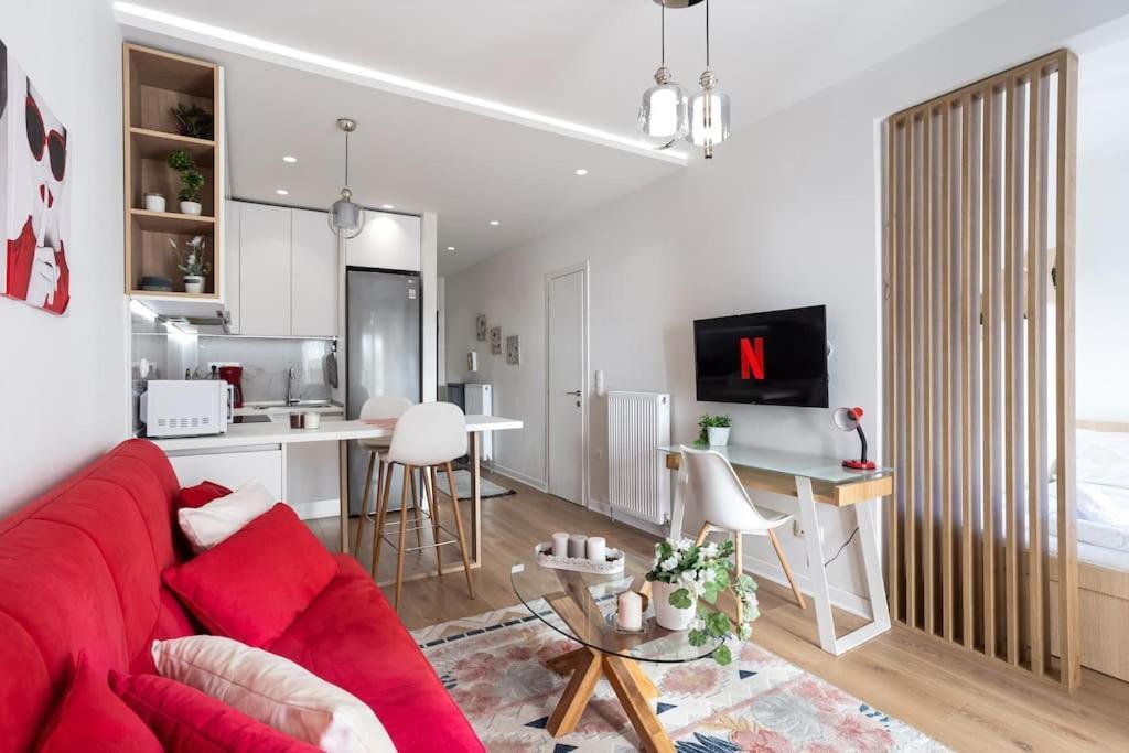 Red Velvet Apt Near City Centre Θεσσαλονίκη Εξωτερικό φωτογραφία